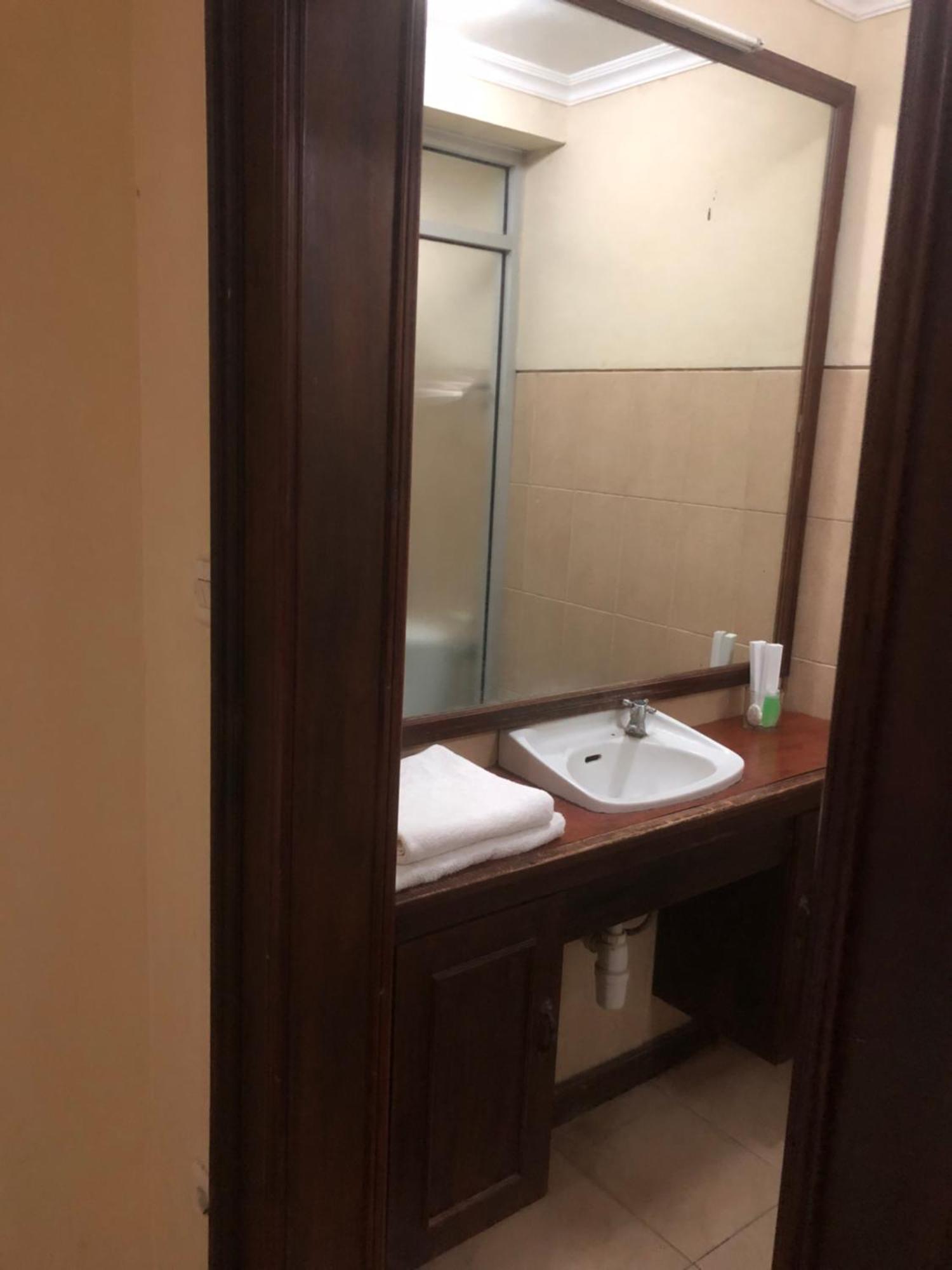 יוגיאקרטה Ndalem Maharani Guest House מראה חיצוני תמונה
